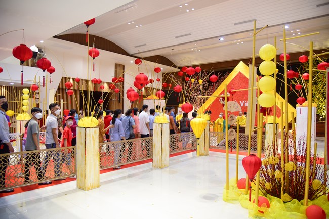 Chùm ảnh mồng một Tết Nhâm Dần